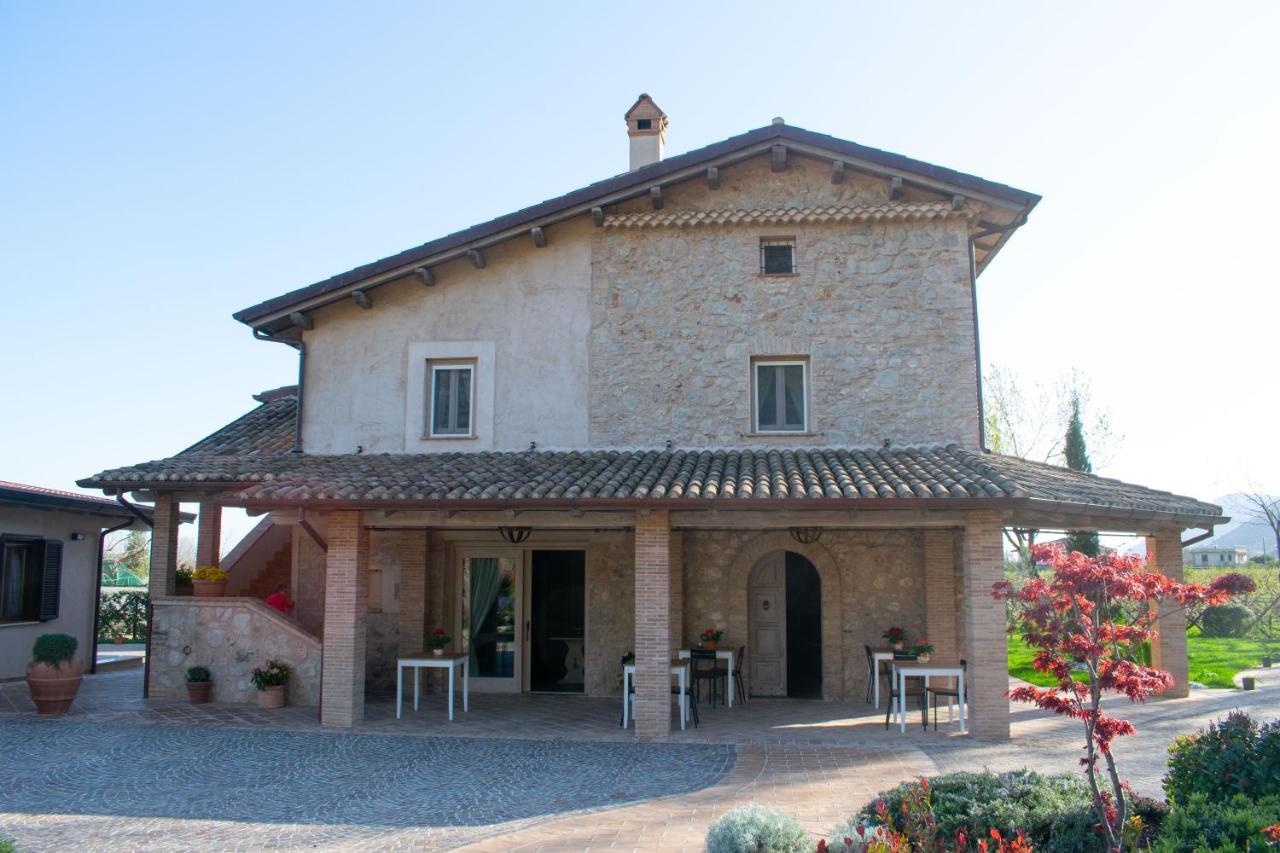 Camera Iris - B&B Antico Casale Monte San Biagio Εξωτερικό φωτογραφία